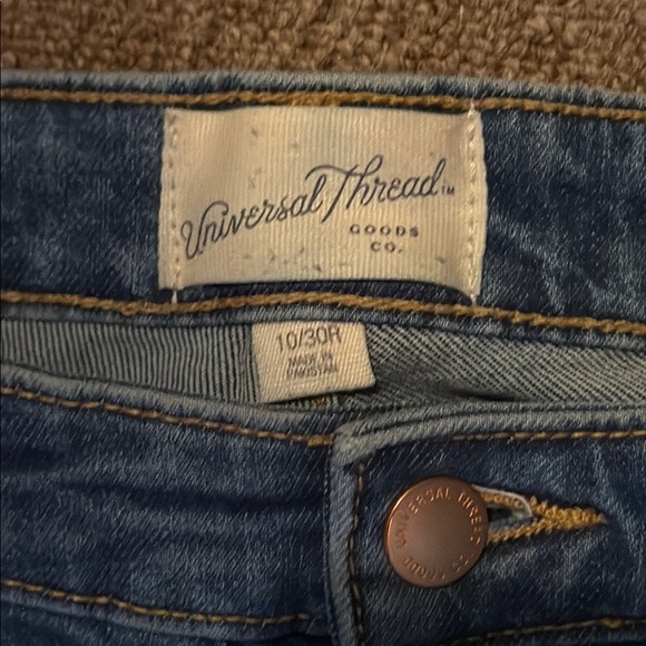 Blue Ankle Length Jeans with Frayed Hem - Picture 2 of 4